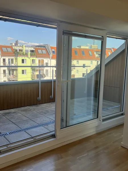 5-Zimmer-Wohnung mit schöner Dachterrasse Nähe Prenzlauer Berg — photo 1